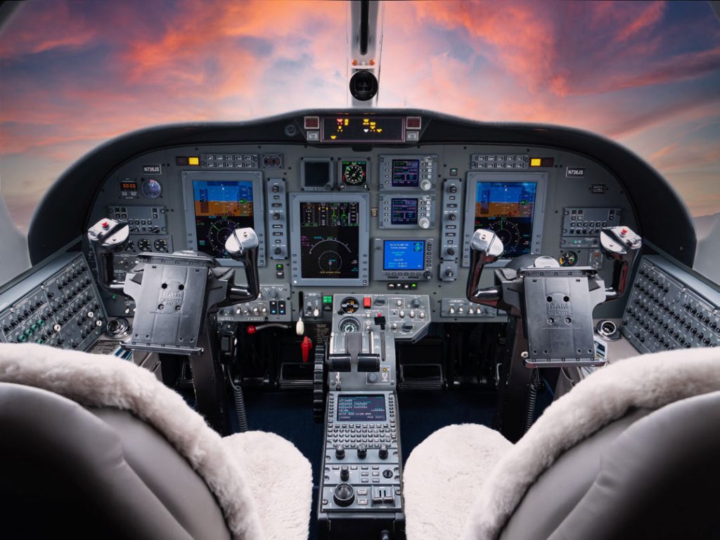 2005 Citation CJ3 cockpit